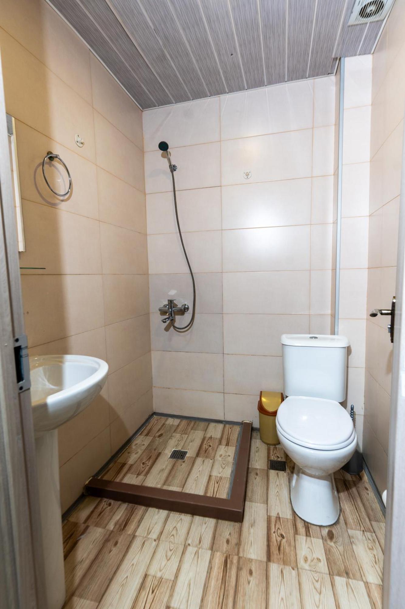 Hotel Ponto Vechio Batoumi Extérieur photo